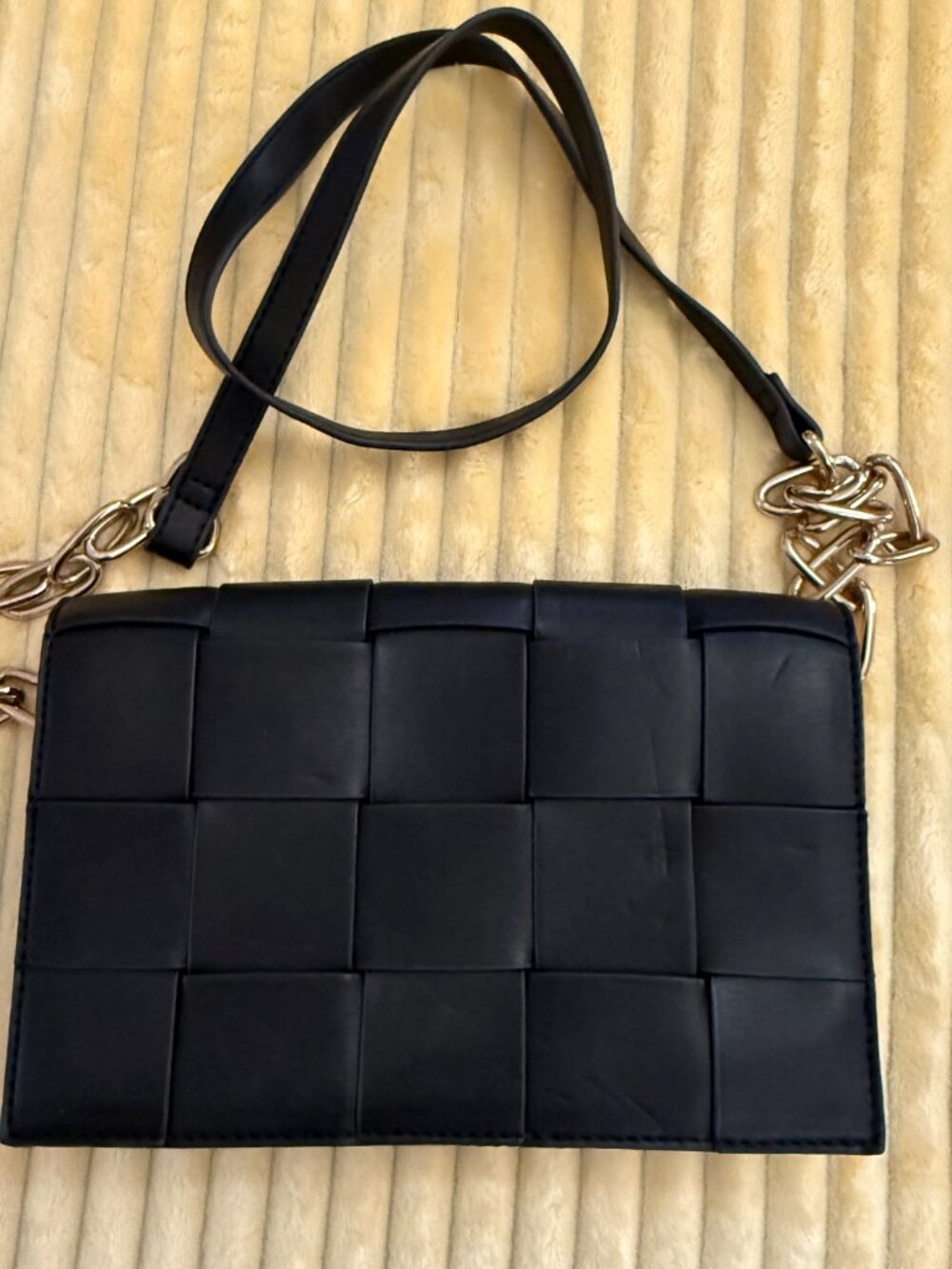 Like Dreams Black Crossbody Bag - Picture 3 of 5